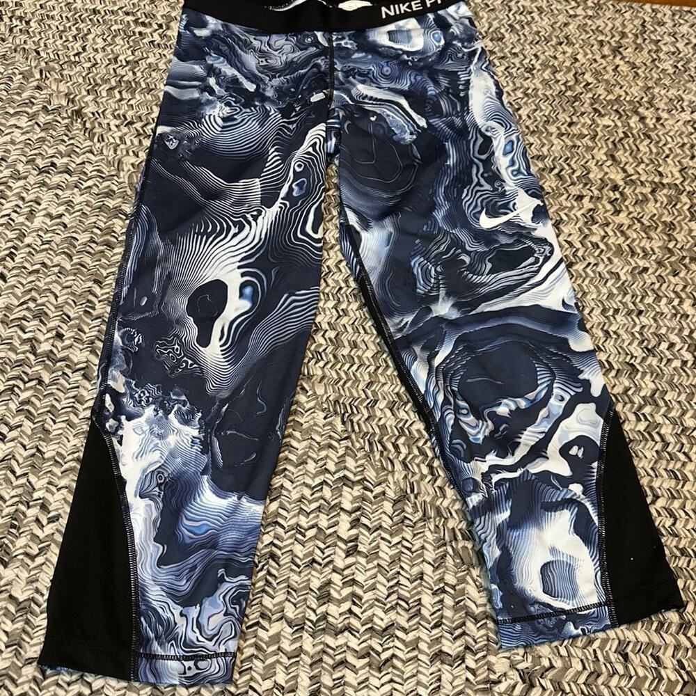 Nike Pro Dri-Fit Women’s Blue Black  Capri Leggings Size Large